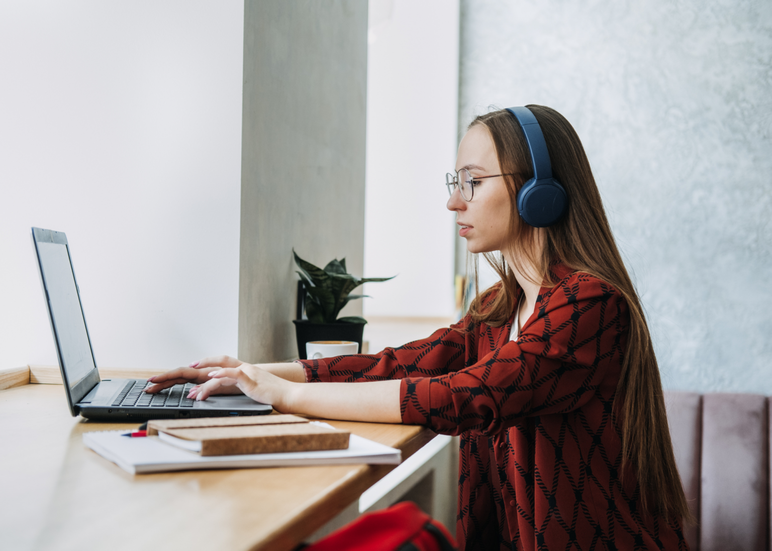 Learn how employment gaps impact mortgage applications. Find out how to get a mortgage without 2 years of work history and tips to qualify.