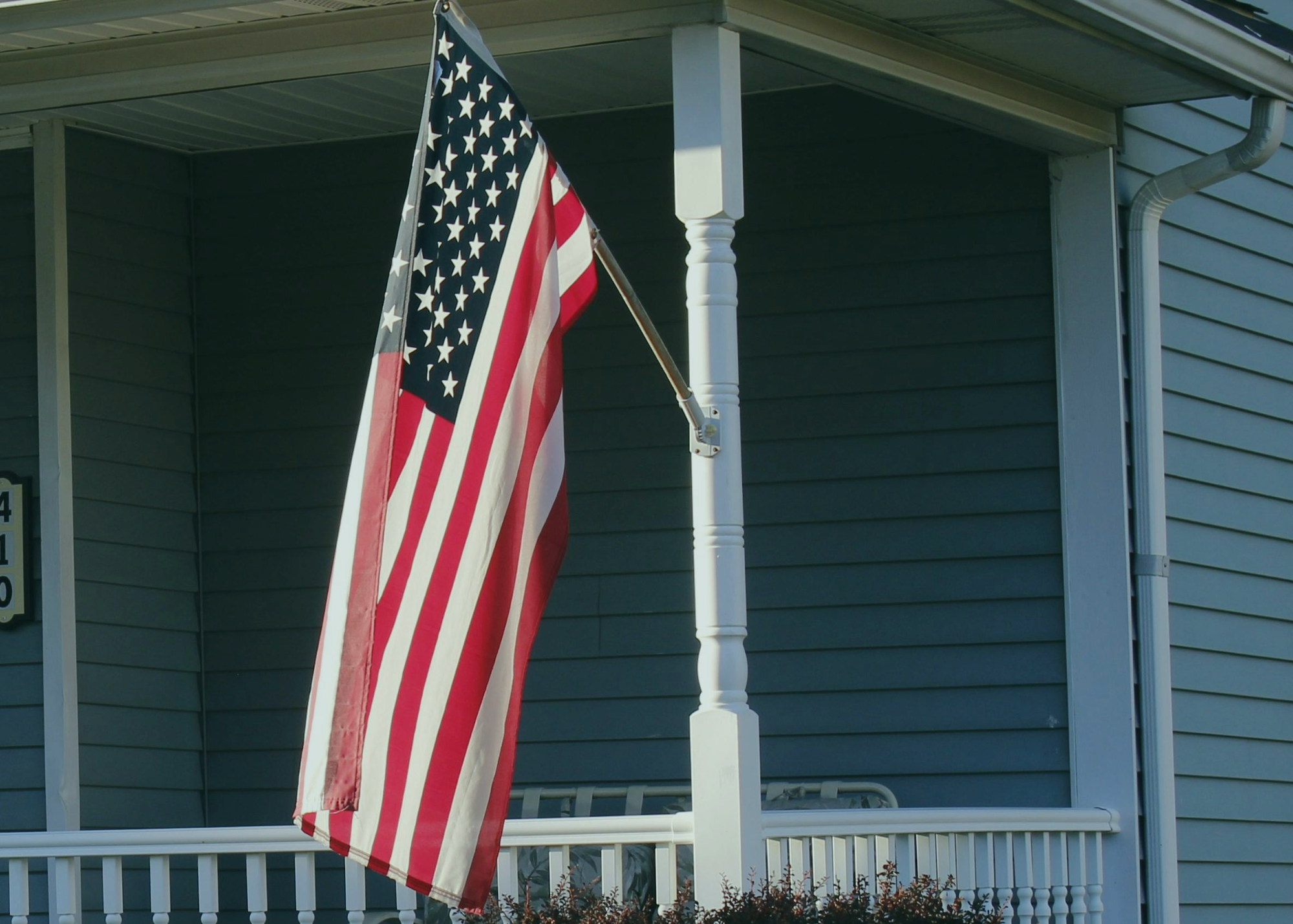 Surviving spouses may qualify for a VA loan with no down payment or mortgage insurance. Learn VA loan eligibility rules, benefits, and how to apply.