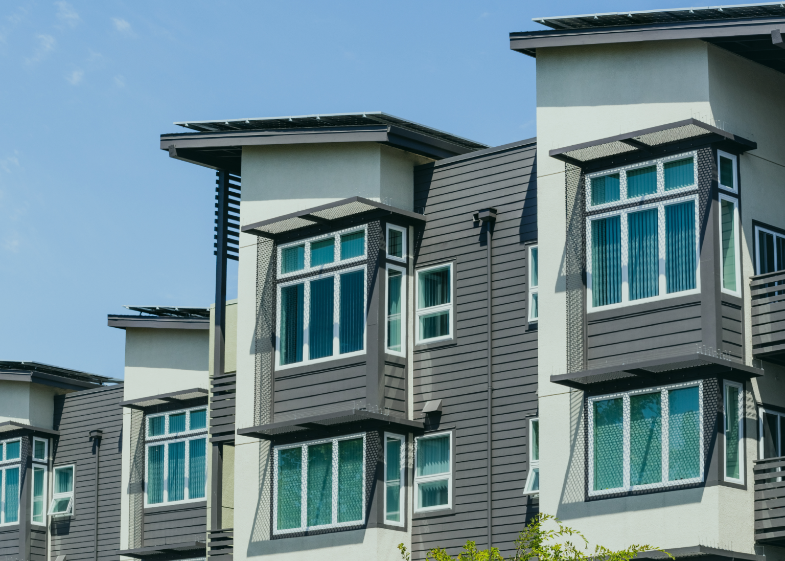 Learn how to fund a multifamily home in 2026 with expert financing tips, loan options, owner-occupant benefits, down payments & rental income guidance.