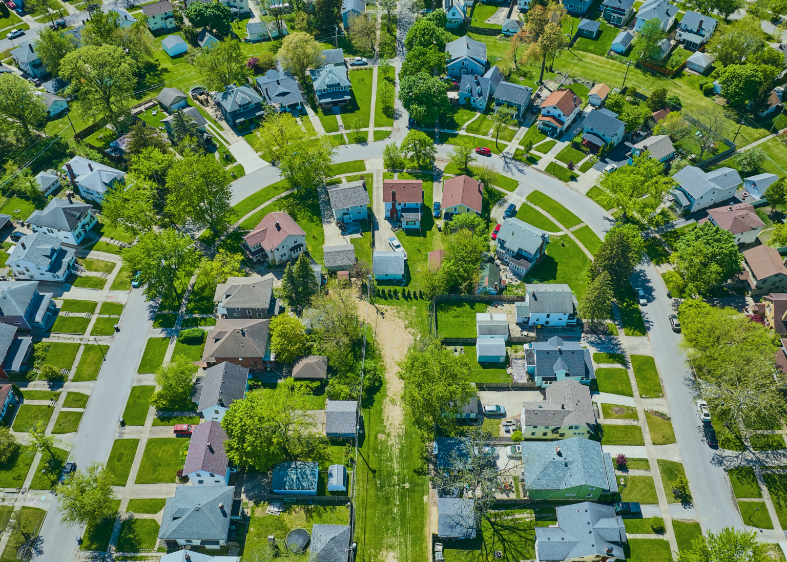 Learn how HOA fees impact mortgage qualification, debt-to-income ratio, loan approval, and buying power when purchasing a home in an HOA community.