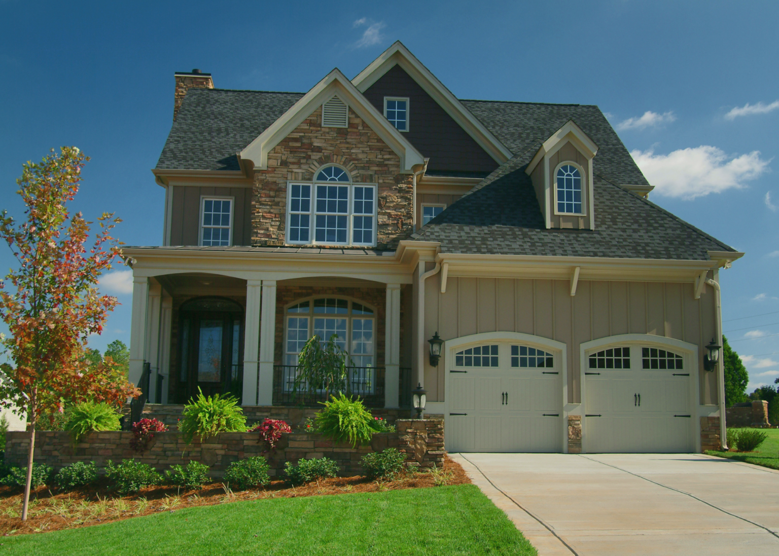 Can you get a HELOC after refinancing? Learn HELOC eligibility, equity requirements, timing, and when opening a HELOC makes financial sense.