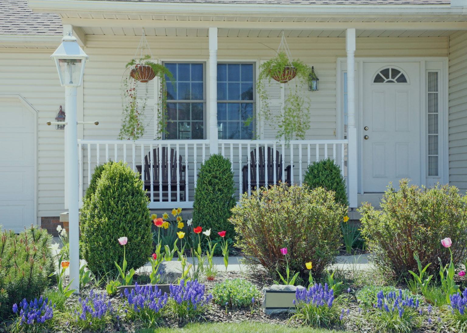 Spring housing market guide for buyers and sellers. Learn tips for buying a home, getting pre-approved, improving credit, and selling successfully this spring.